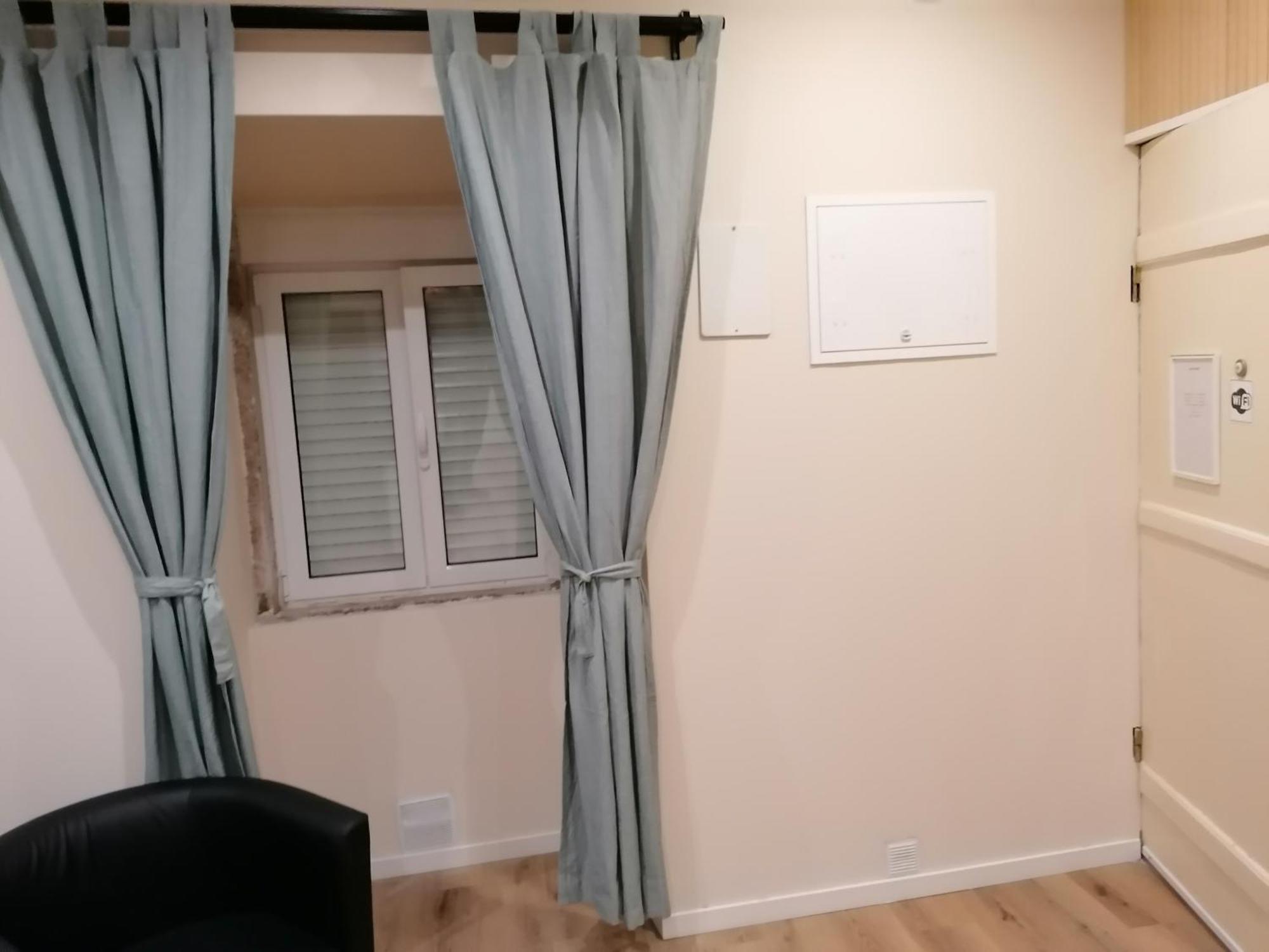 Lisbon Heart Santa Marta Apartment ภายนอก รูปภาพ